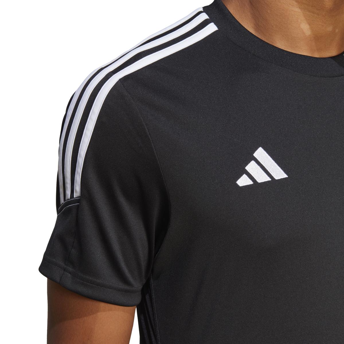 product/a/d/adidas_hs9531_8_apparel_on_model_detail_view_1_white-nw052224.jpg