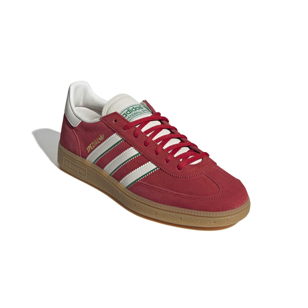 product/a/d/adidas_if9531_6_footwear_photography_front_lateral_top_view_white.jpg