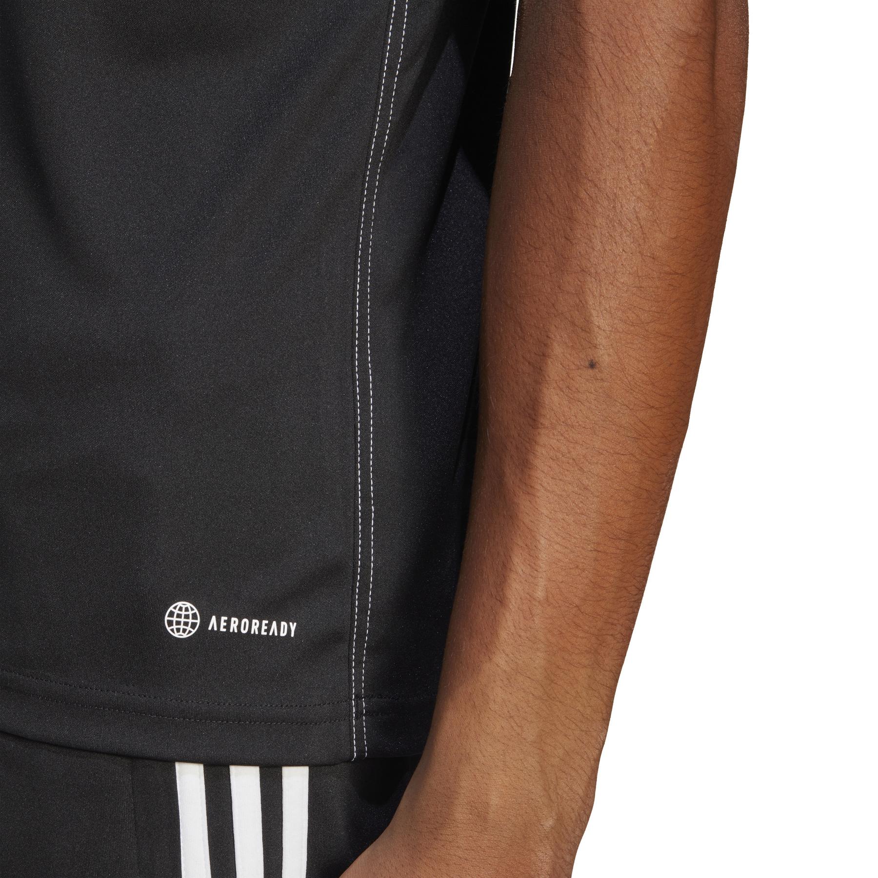 product/a/d/adidas_hs9531_9_apparel_on_model_detail_view_2_white-nw052224.jpg