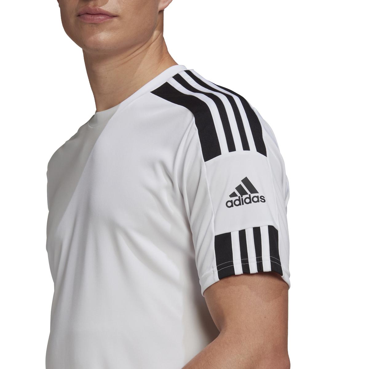product/g/n/gn5723_app_on-model_detail-1_white.jpg