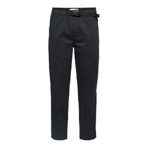 16082507-3765215-pantalon-de-corte-fino-selected-garten-negro