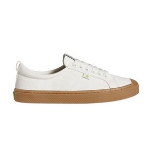 100103w40-zapatillas-cariuma-oca-canvas-gum-off-white
