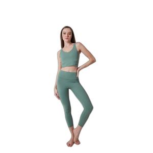 leg74-mallas-para-mujer-onamaste-mantra-verde-oliva