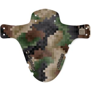 fe-s093-guardabarros-delantero-riesel-design-schlamm-pe-pixel-camo-tu